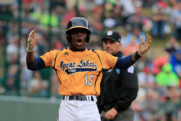 CHITOWN!!! “@DNAinfoCHI: #JackieRobinsonWest wins…